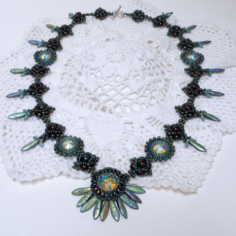 Beading tutorial She Daisy Dagger Necklace